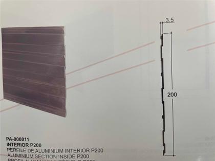 Perfil interior para carroçarias